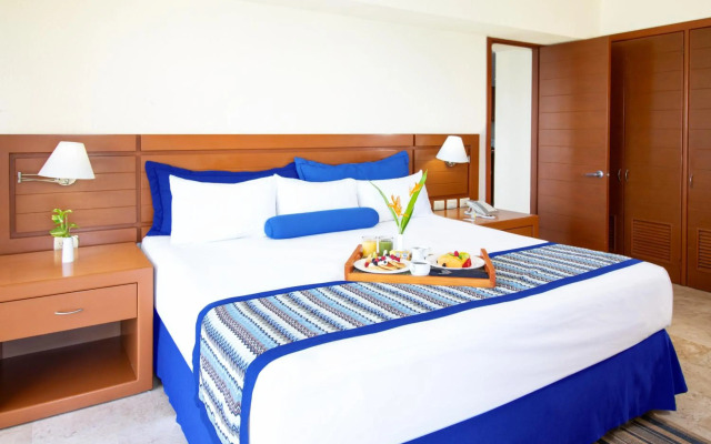 Plaza Pelicanos Grand Beach Resort - All Inclusive