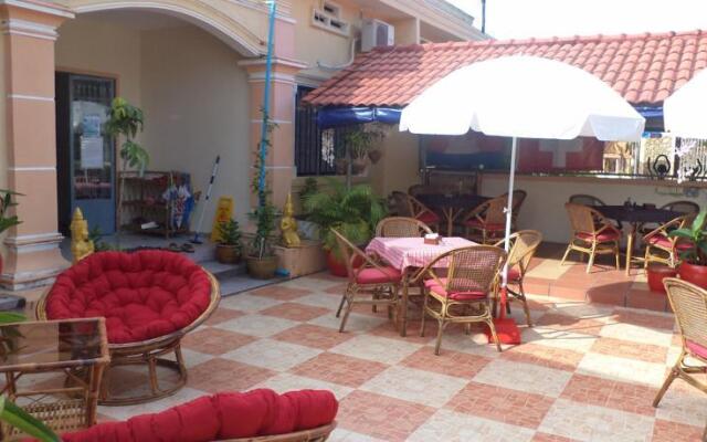 Swissgarden Café & Guesthouse
