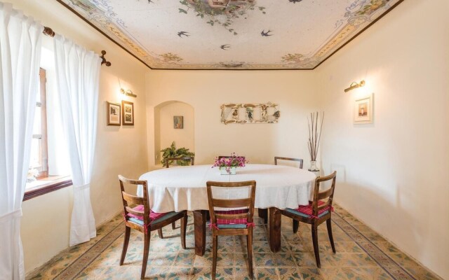 Beautiful Home in Markovac With Wifi and 5 Bedrooms