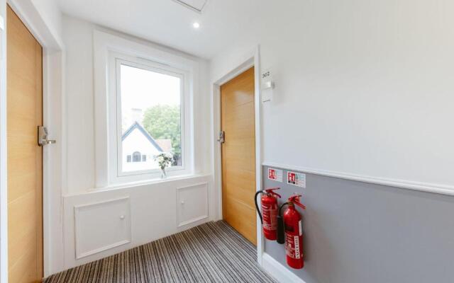Modern City Centre Studio flat!