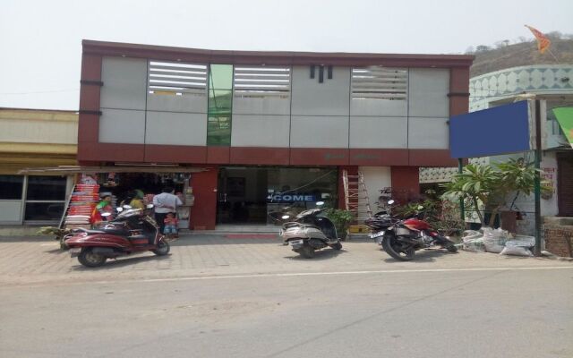 OYO 13626 hillway Guest house