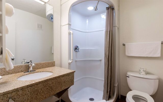 Motel 6 Austin, TX - Airport - South