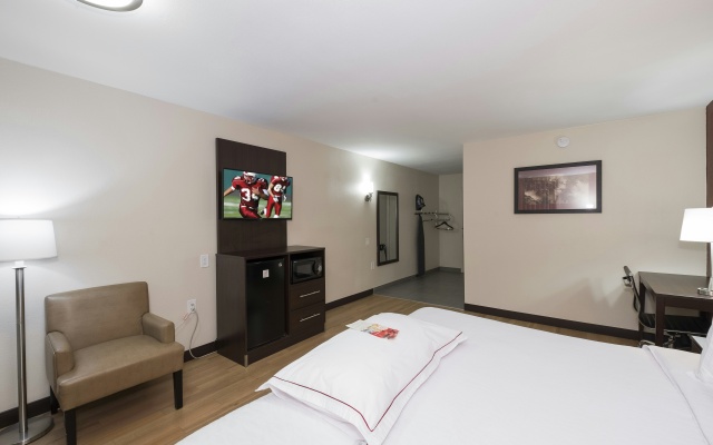 Cloud 9 Hotel