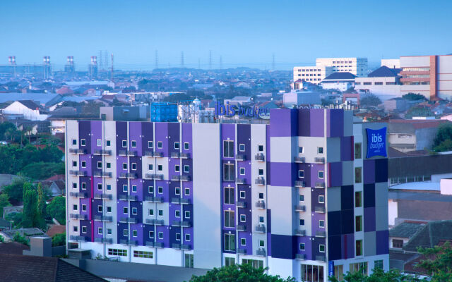 Ibis Budget Semarang Tendean