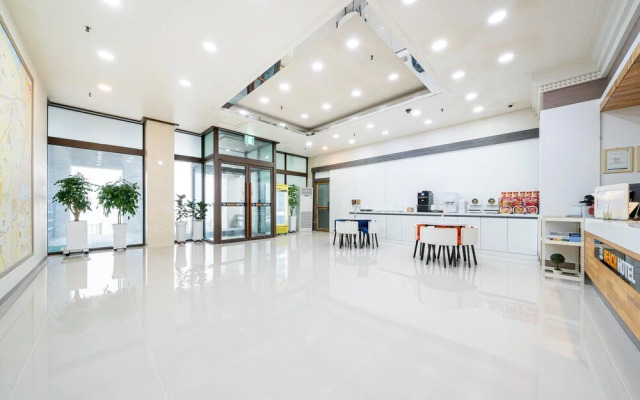 Buan Chaeseokgang Beach Hotel