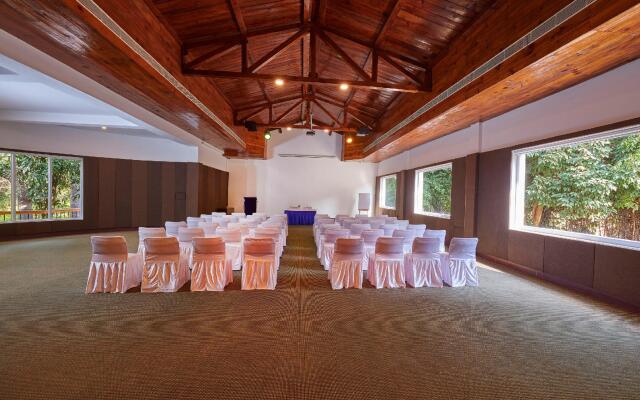 Aacorn Hideaway Resort & Spa