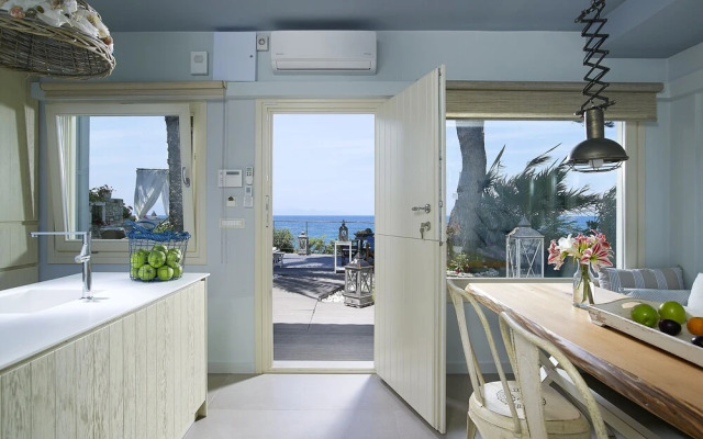 Paradisso Beach Villas