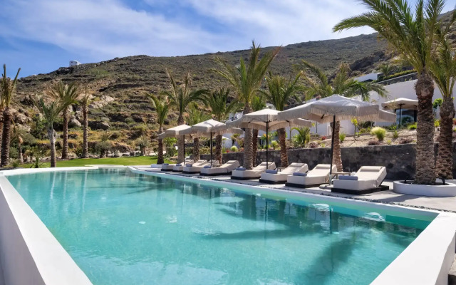 Palm Island Suites