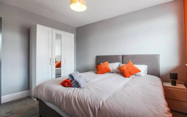 City Centre Modern Apartment