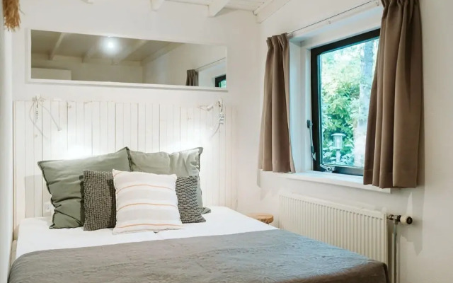 Attractive Bungalow in Ouddorp With Garden
