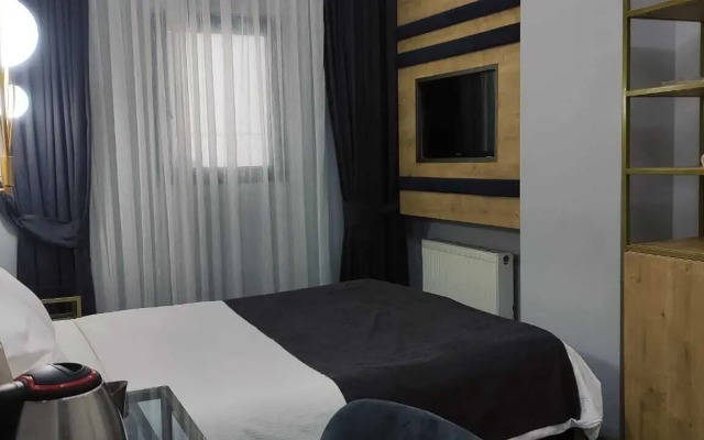Lily Airport Otel