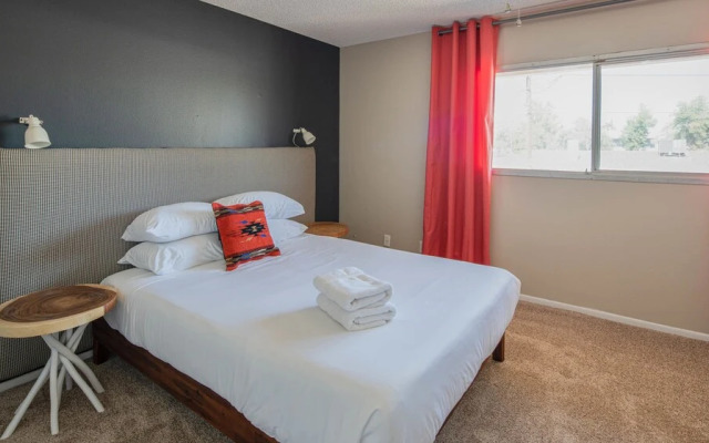 Stylish Townhome in Tempe by WanderJaunt