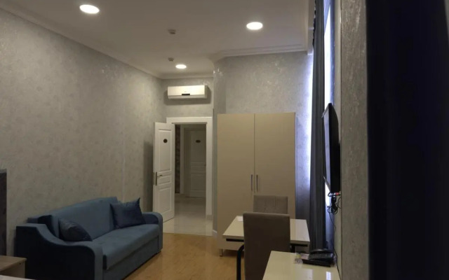 Eleon Hotel