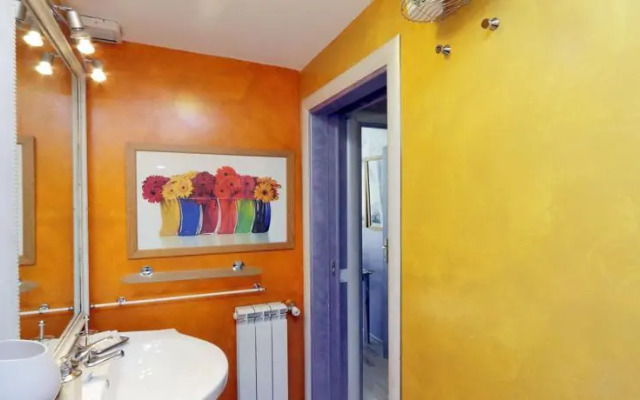 Il Tulipano Colosseo apartment Rome