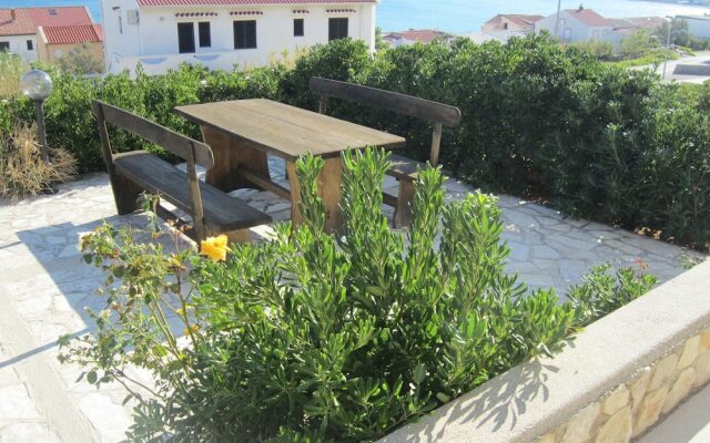 Apartment Frane