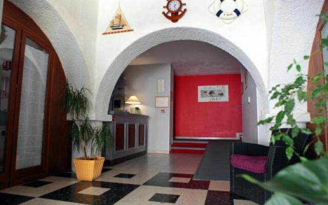 Hotel De La Plage