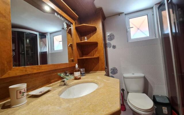 Myrtia Guest House