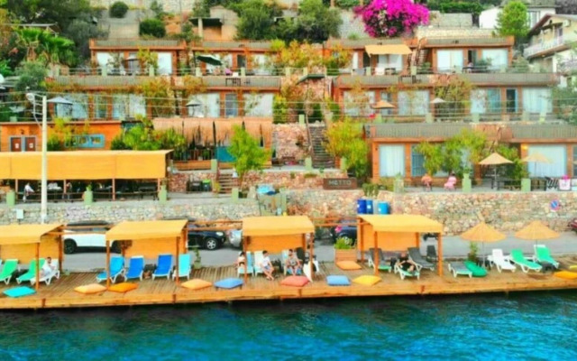 Bungalow With Pier Terrace View in Bozburun