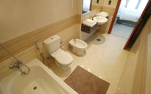 R&H Trident Grand Residences