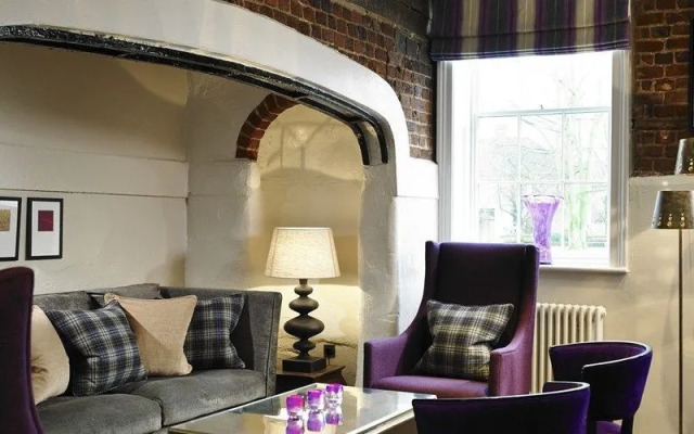 Inn At Woburn