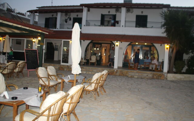 Akti Panela Beach Hotel