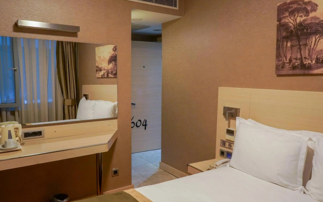 Troya Hotel