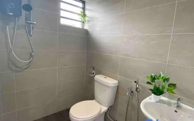 LYL Homestay Ipoh /4BR 10PAX – Bathroom – Ipoh
