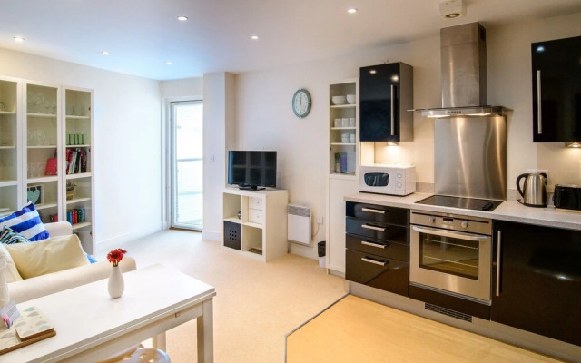 Ocean Breeze Apartment