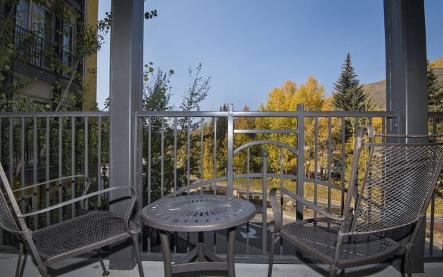 Luxury 2 Bedroom Residence in Lionshead Village