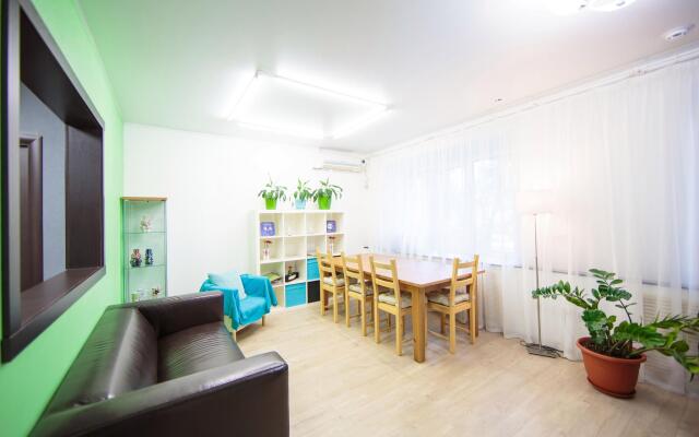 Sweet Sleep Hostel (Свит слип хостел)