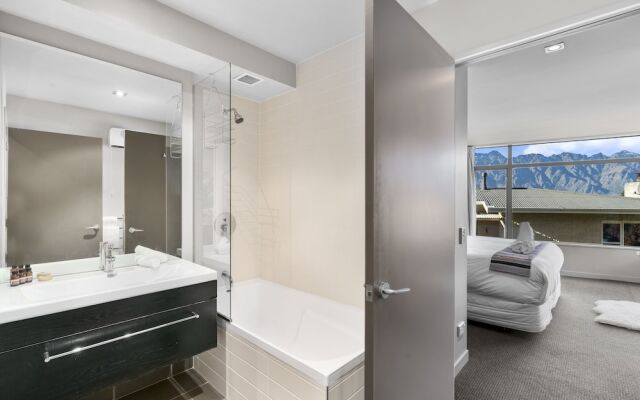 Lomond Retreat - Near Cbd Executive Apartment