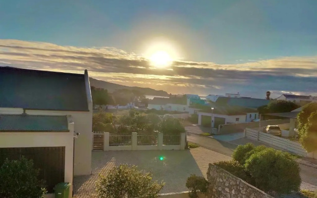 Ocean House Holiday Accommodation