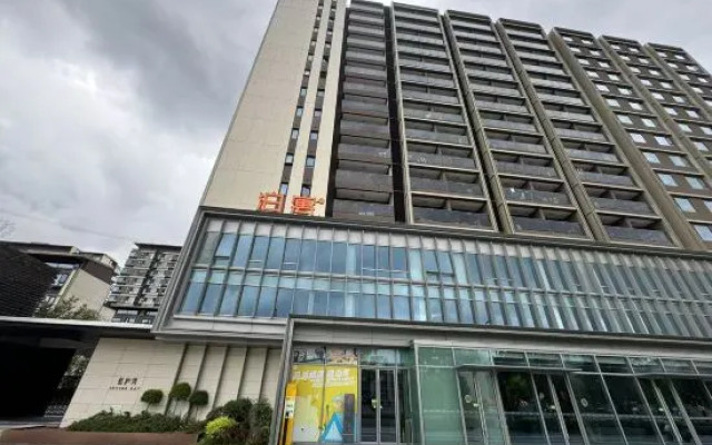 Port Apartment