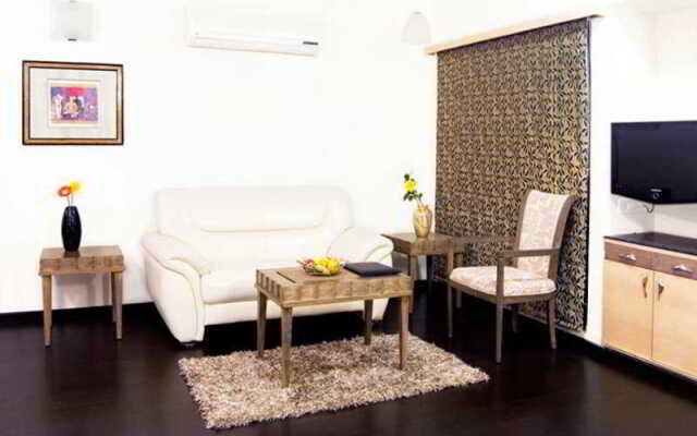 OYO 44310 Maninagar Residency