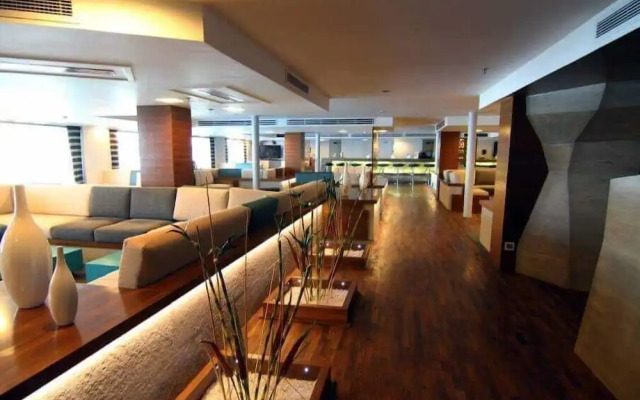 Le Fayan Nile Cruise - Till 17-9 Sat From Luxor for 4&7 Nights Wed From Aswan for 3&7 Nights - 18-9 to 20-11 Thu from Luxor for 4&7 Nights Mon From Aswan for 3&7 Nights - 22-12 Mon from Luxor for 4&7 Nights Fri From Aswan