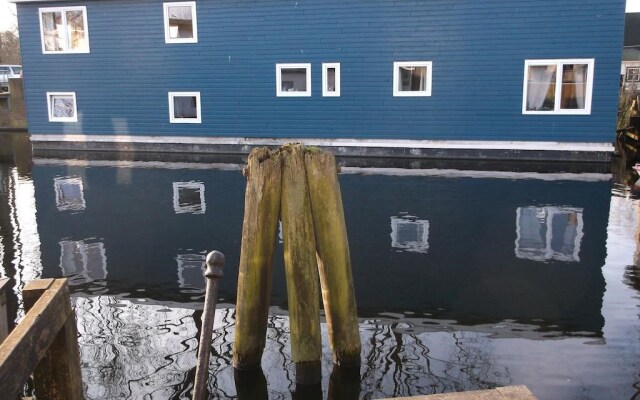 Bed & Breakfast Houseboat Gezina