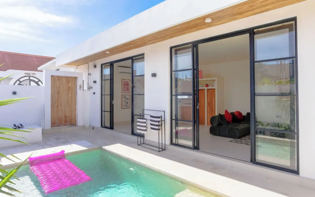 Stylish Private Pool Villa in Pererenan