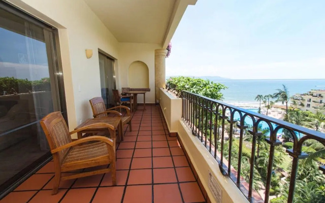 Family Luxury Suites by Velas Vallarta - All Inclusive