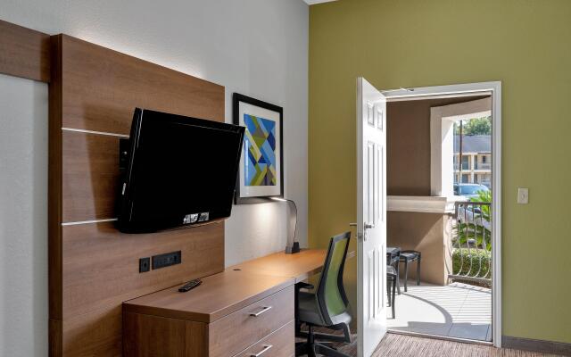 Holiday Inn Express & Suites Lufkin South by IHG