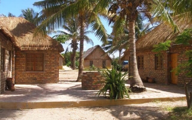 Palm Grove Lodge