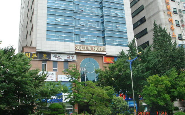 Solium Business Hotel