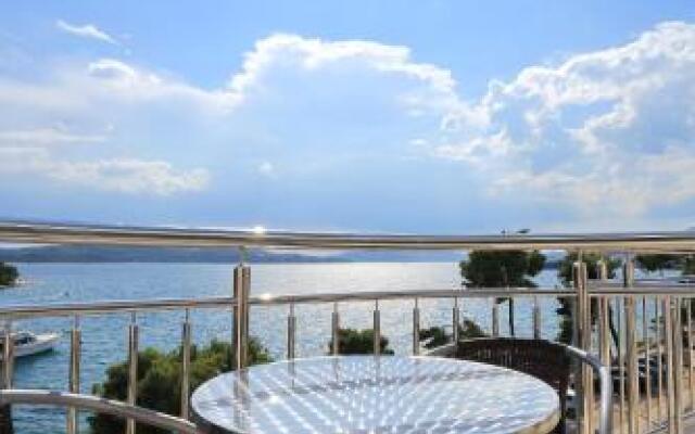 Apartments Dado Trogir