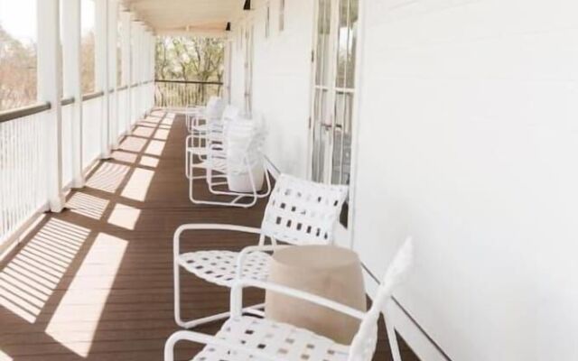 Oyster Bay Boutique Hotel