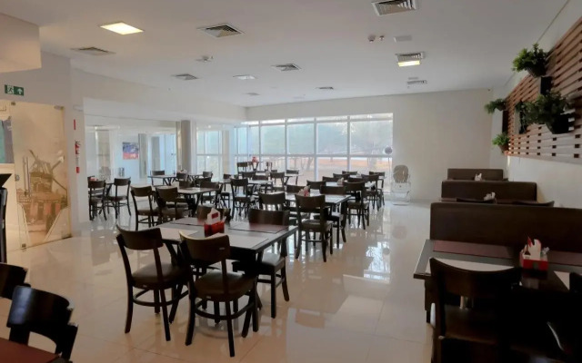 Hotel Amsterdam Montes Claros