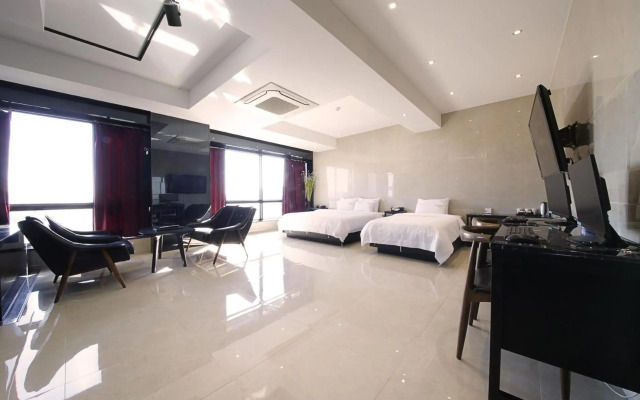 Hotel Almond Busan Station