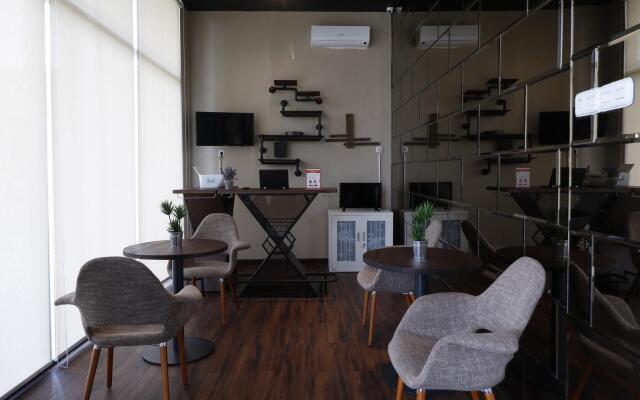RedDoorz Plus near Universitas Sumatera Utara
