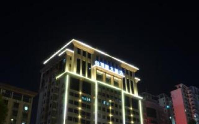 Xianglong Hotel