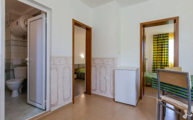 2 Bedroom Apartment in Dafinka Guest House