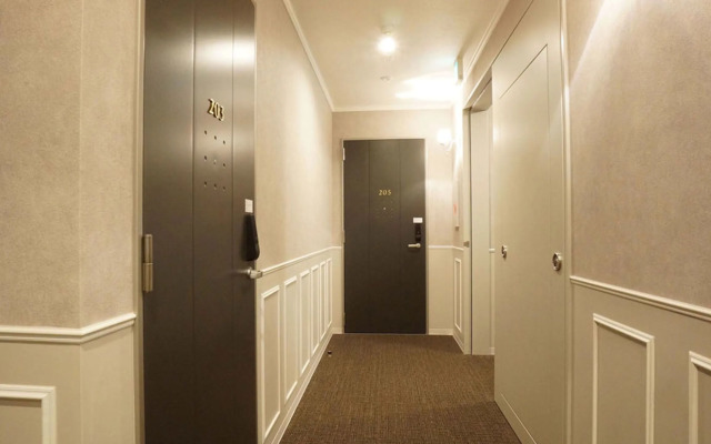 7 Rooms Hotel & Cafe 東京葛西