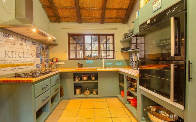 Lovely Holiday Home Bordering Kruger National Park